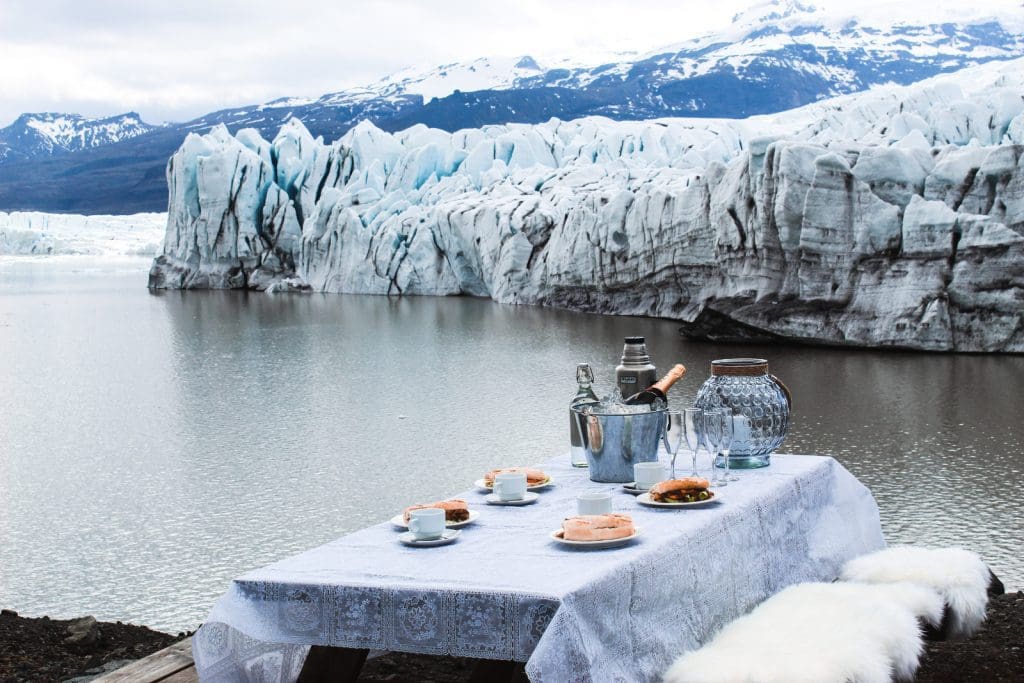 luxury_table_setting_beside_glacier
